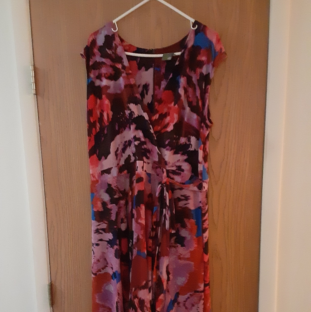 Taylor Mult. Color Sz 16w Dress
